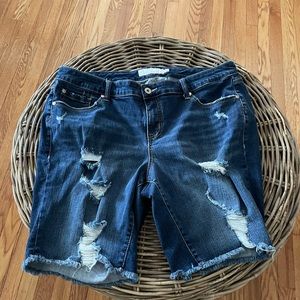 Torrid Jean Shorts size 20 JORTS!!
